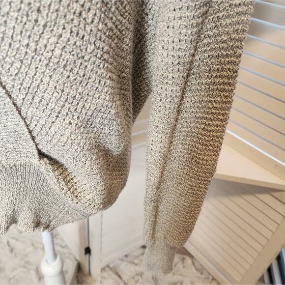 ASTR THE LABEL STEPHANIE SURPLICE SWEATER SIZE SMALL - Picture 4 of 6